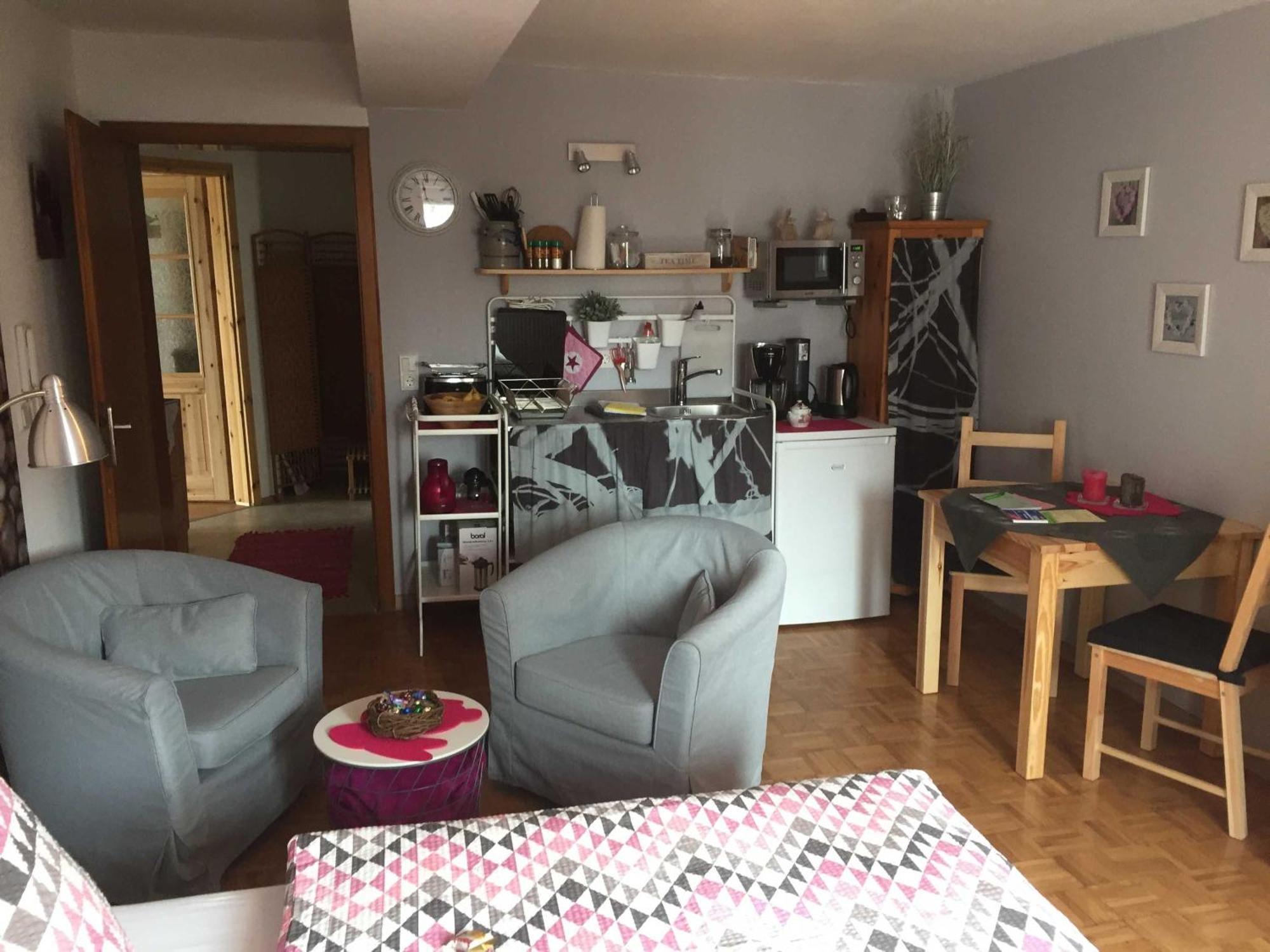Appartement Im Alten Pfarrhaus Bad Zwesten Eksteriør bilde